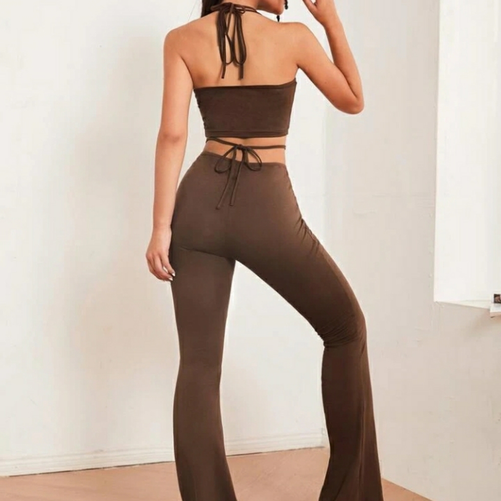 🤎🤎Brown Halter Top & Ruched Flare Pants Set🤎🤎 - Picture 4 of 4